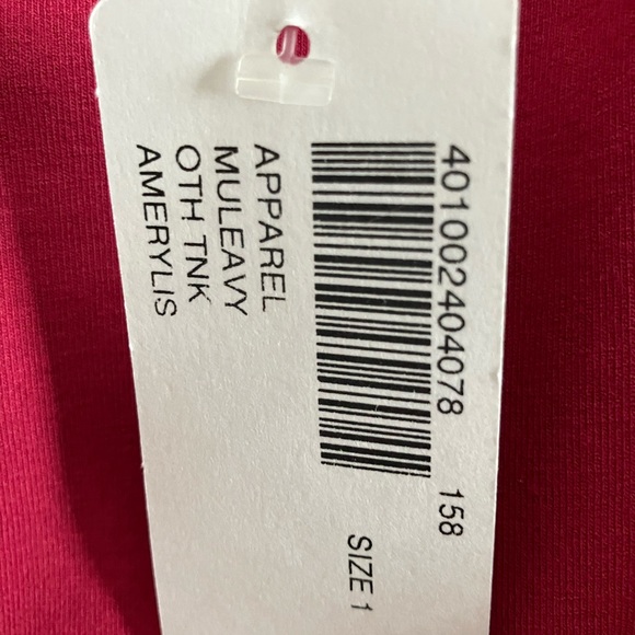 Chicos Garden Prowl Jacket, Fudge w/Fuschia Shell and JNY capri, eyelet detail - Picture 4 of 12